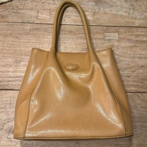 Vintage Tod’s Camel Leather Shoulder Bag – Perfect Fall Neutral